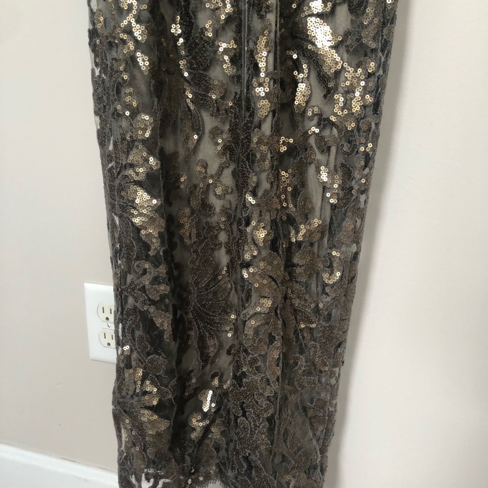 Cache Gown - Picture 4 of 5